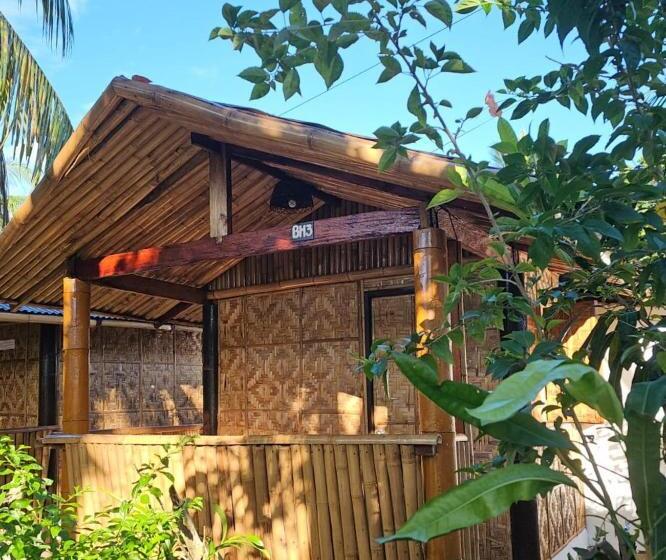 Номер Economy, Big Bamboo Beach Resort Sipalay