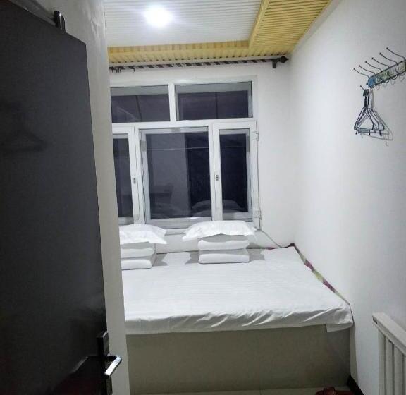 Номер Стандарт, Xiaoguo Travellers  Home