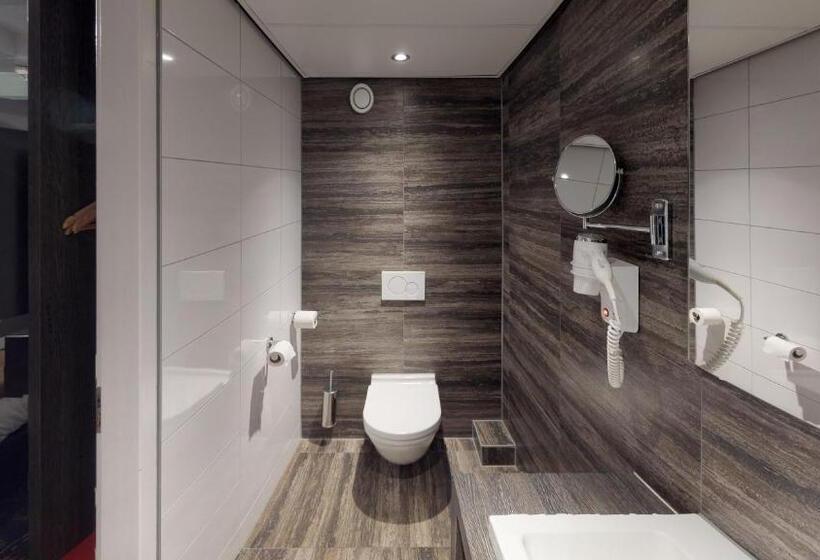 Standard Room, Eden Studios And Apartments