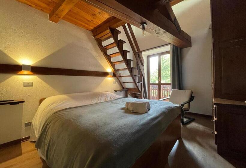 발코니가 있는 4인용 스탠다드 룸, Chalet Bellevue