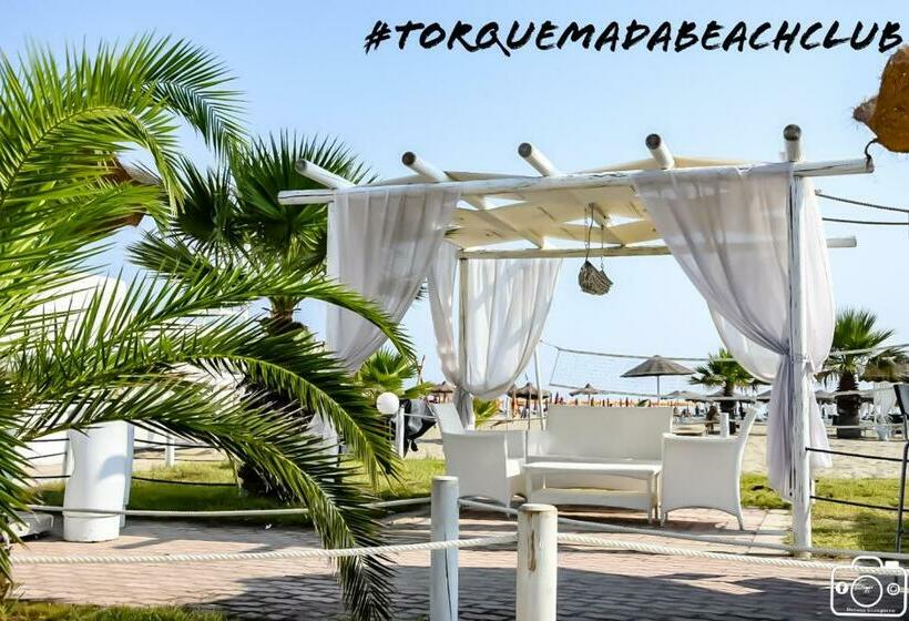 اتاق استاندارد با چشم‌انداز دریا, Torquemada Beach Club