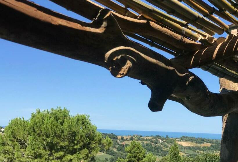 Номер Стандарт, La Trave