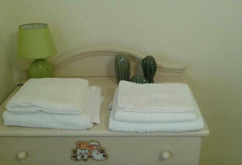 اتاق استاندارد با سرویس بهداشتی مشترک, B&b Villa Venere