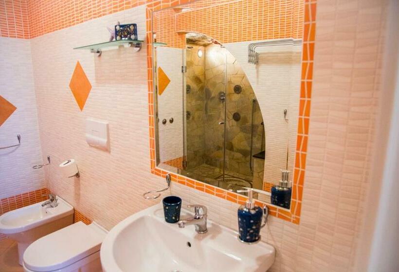 Стандартный Номер Нижний Этаж, B&b Sunshine