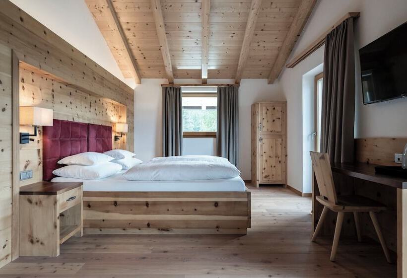 Полулюкс с Видом, Dolomites Nature Hotel Vigilerhof