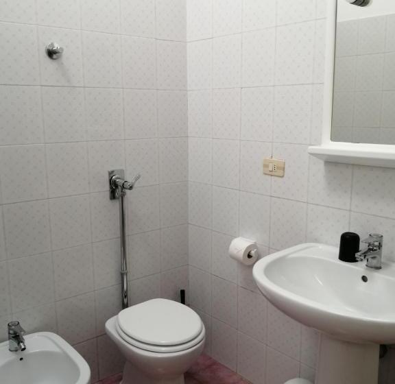 Четырехместный Номер Стандарт, Elianthos B&b