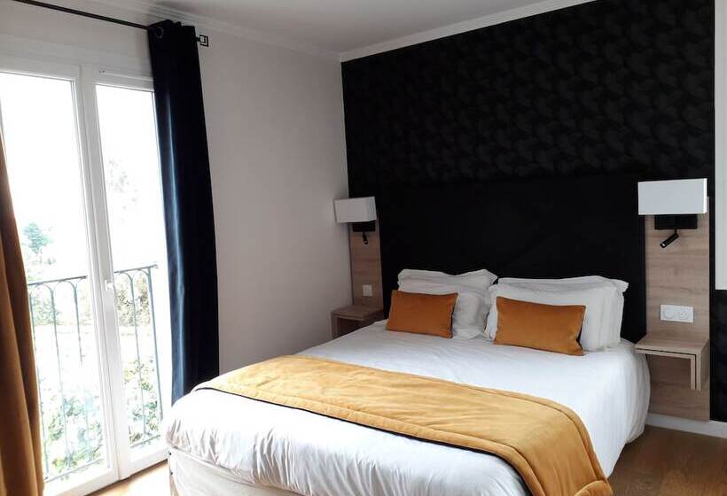 Номер Стандарт, Auberge La Tomette, The Originals Relais