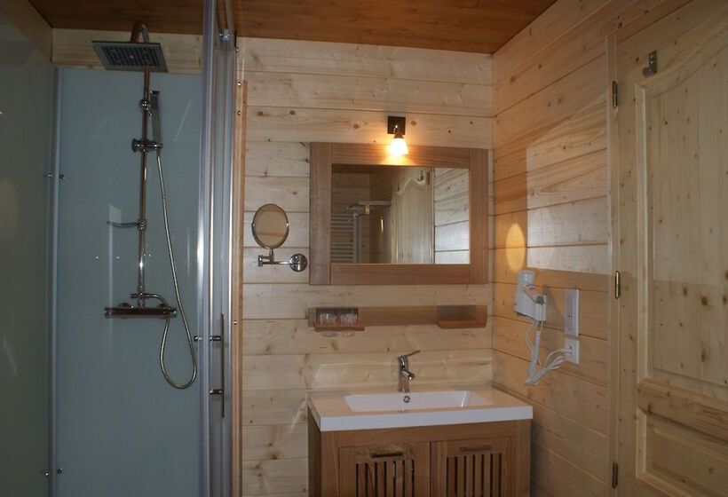 Номер Стандарт, Auberge La Tomette, The Originals Relais