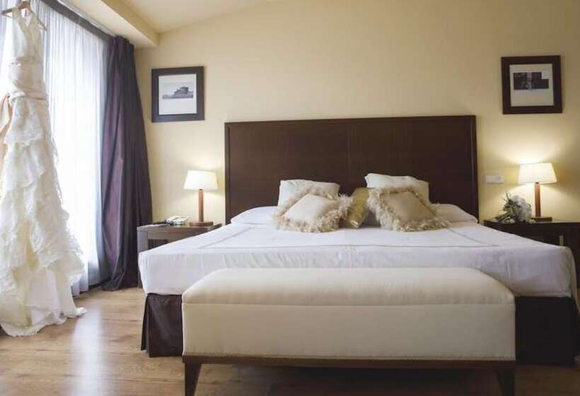 Люкс, Gran Hotel Ciudad De Barbastro