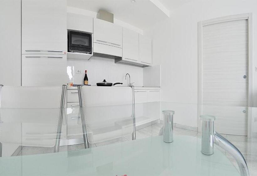آپارتمان 1 خوابه با بالکن, Mavip Residence