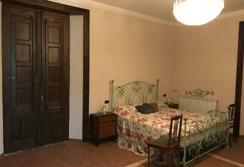 اتاق استاندارد با تخت بزرگ برای معلولان, Agriturismo Sole Di Sicilia