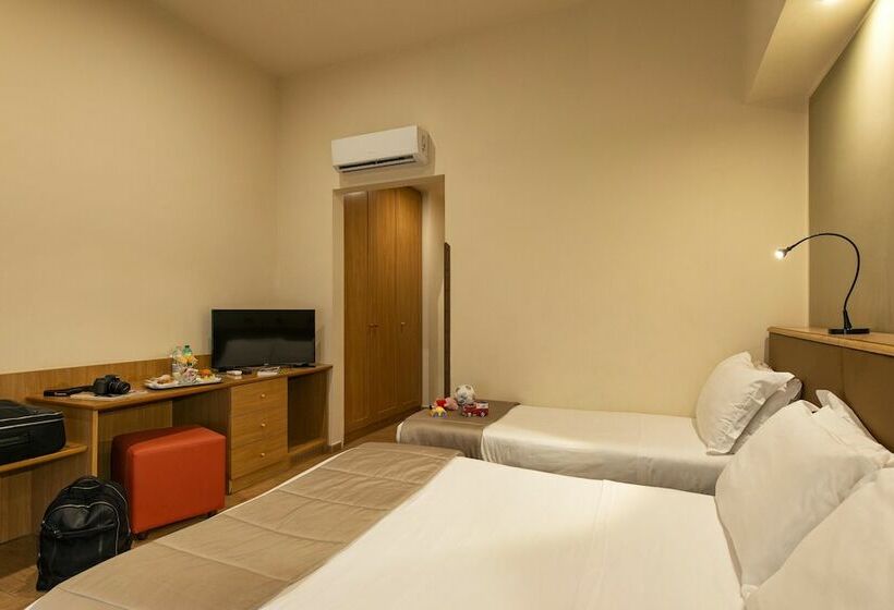 اتاق استاندارد سه نفره, Grand Hotel Europa & Restaurant