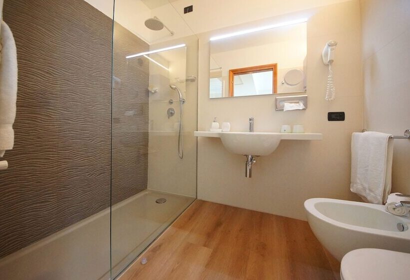 스탠다드 룸, Ambassador Suite