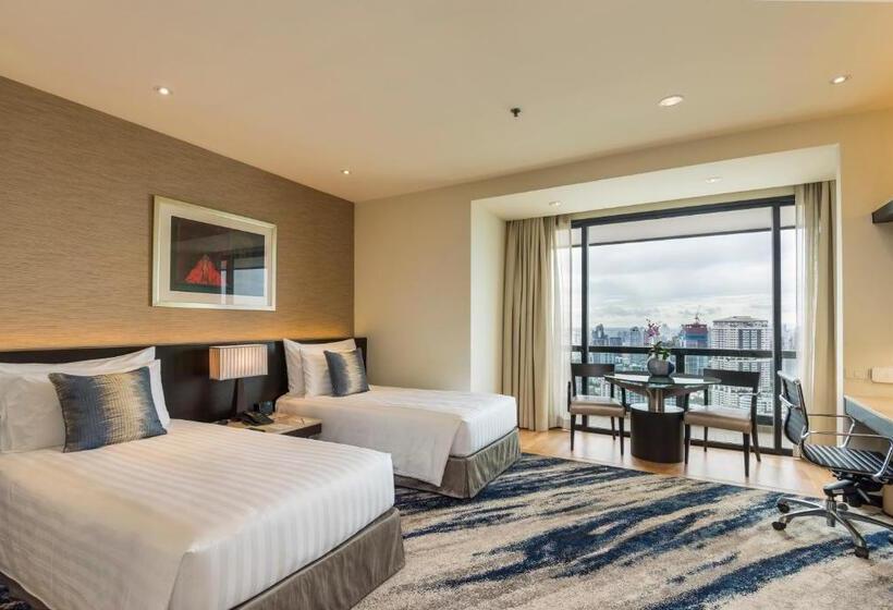اتاق لوکس با تخت بزرگ, Emporium Suites By Chatrium