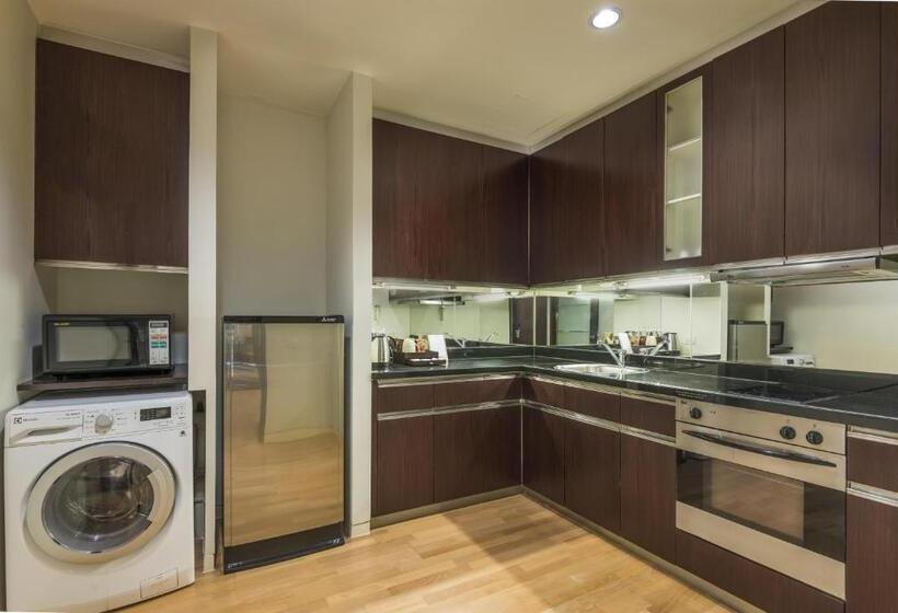 اتاق اجرایی, Emporium Suites By Chatrium