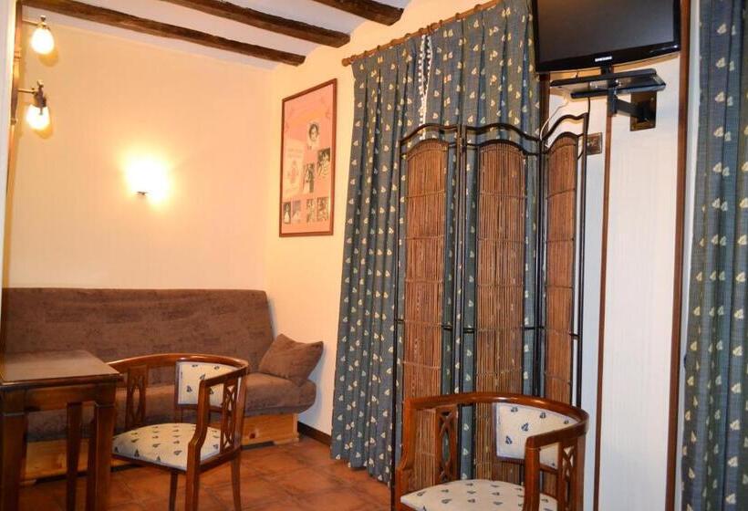 Номер Стандарт, Hostal Santa Agueda