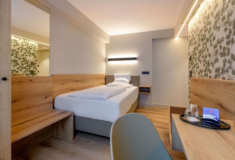 Номер Стандарт, Mercure Hotel München Altstadt
