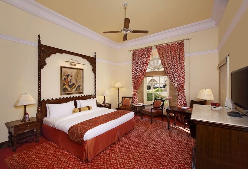 풀장 전망 디럭스 룸, Taj Hari Mahal Jodhpur