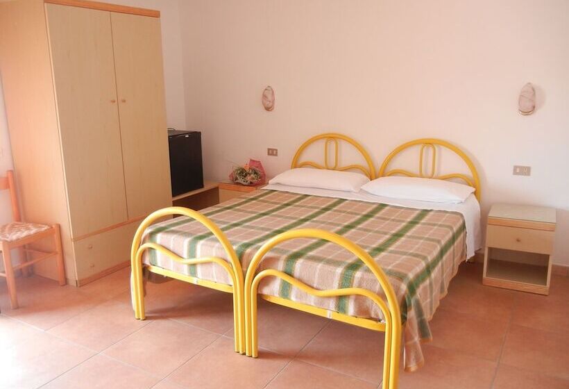 اتاق استاندارد با بالکن, Albergo Il Brillantino
