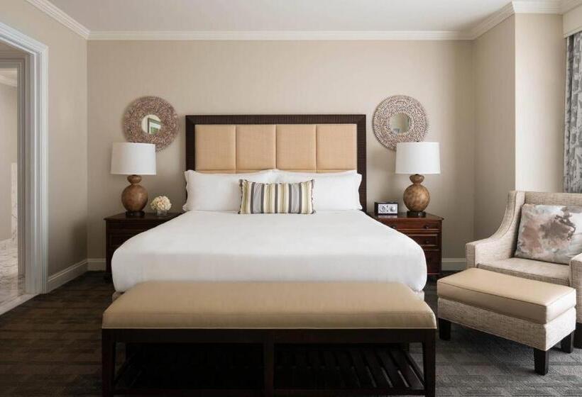 带大床的俱乐部房间, The Ritzcarlton Naples, Tiburón