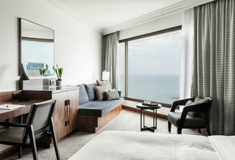 Club Room, David Intercontinental Tel Aviv