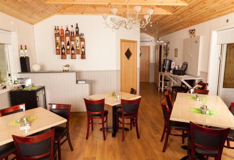 اتاق استاندارد با سرویس بهداشتی مشترک, Sireksstadir Farm Holiday
