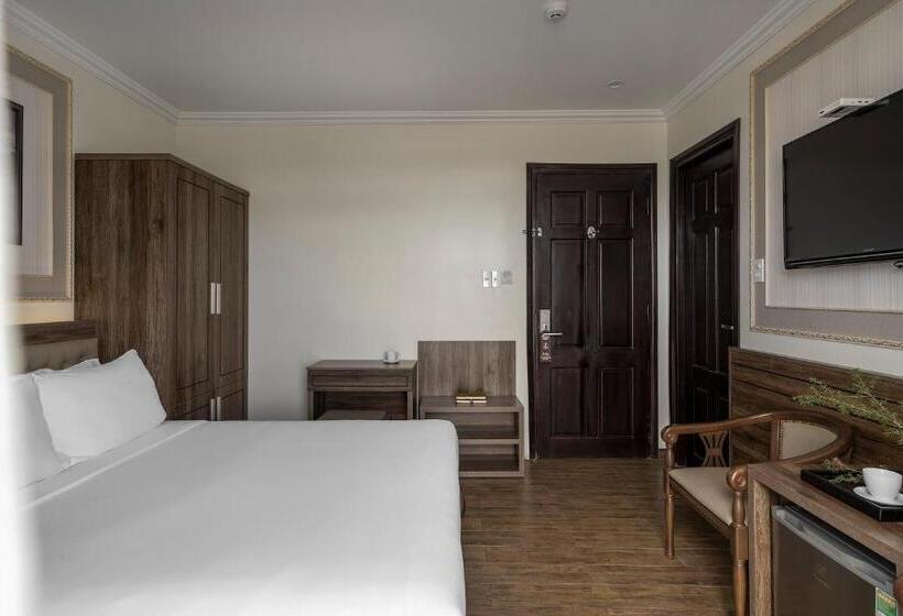 اتاق لوکس با چشم‌انداز شهر, New Life Hotel   Da Lat