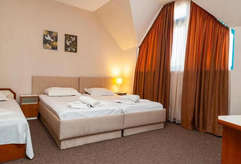 Апартаменты 3 Спальни, Ravda Bay Guest House
