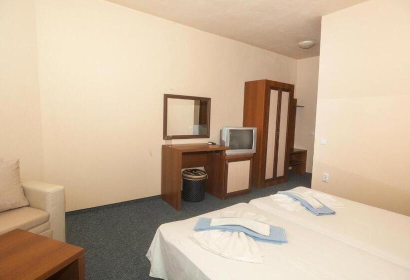 ファミリールーム, Ravda Bay Guest House