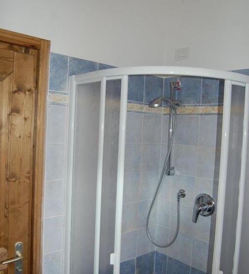 غرفة قياسية مزوَّدة بشُرفة, Chalet Weal
