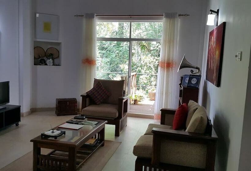 Апартаменты 1 Спальня, Riverside Homestay Apartments
