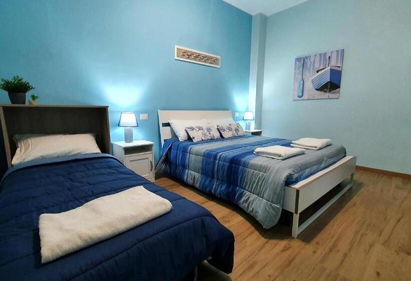 اتاق لوکس با بالکن, Apulia Rooms Bari