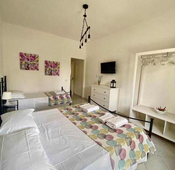 اتاق سوپریور سه تخته, Casa Malo