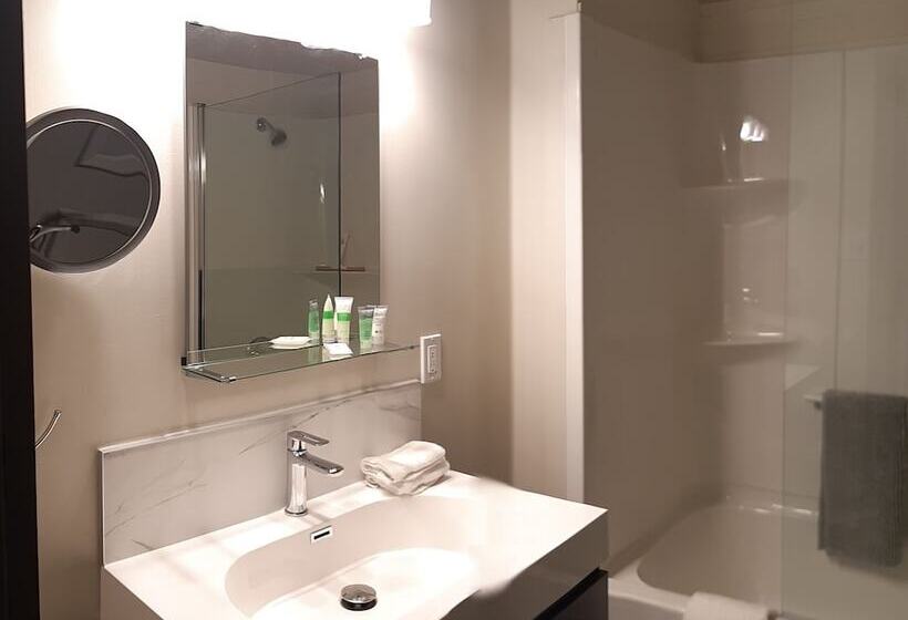 Семейный Номер, Oberge Inn Val David