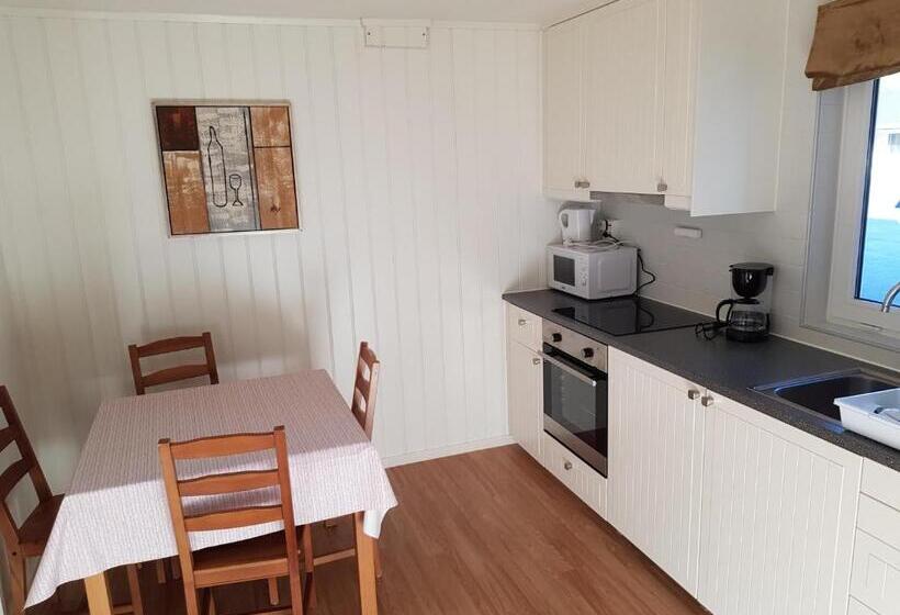 דירת שני חדרים, Bech's Hotell & Camping