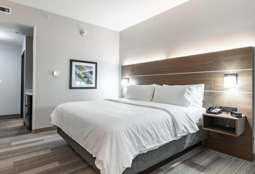 Люкс Кровать Кинг, Holiday Inn Express & Suites   Moundsville, An Ihg