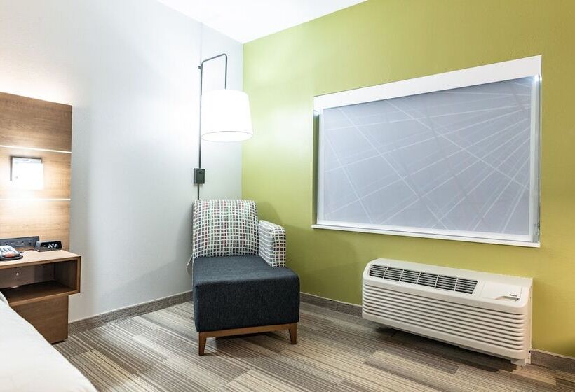 Номер Премиум, Holiday Inn Express & Suites   Moundsville, An Ihg