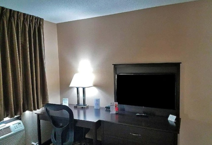带2个双人床的标准工作室, Americas Best Value Inn And Suites Bismarck