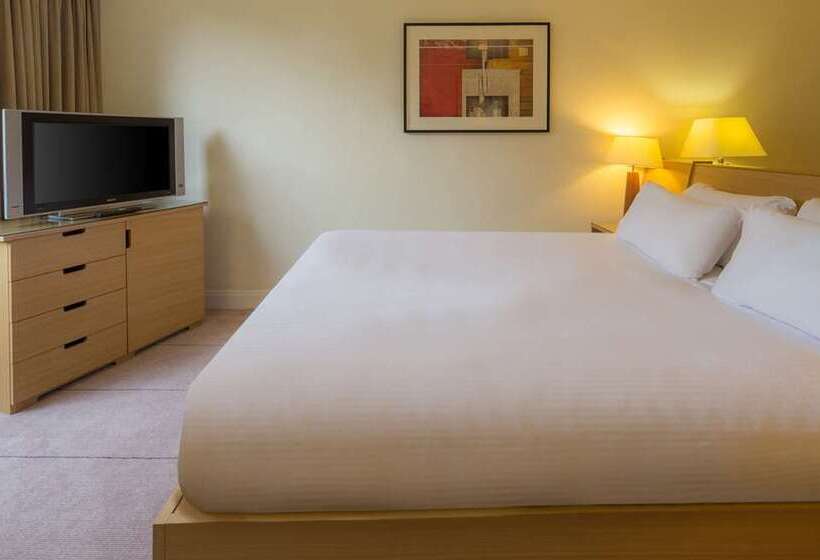 Номер Стандарт, Hilton East Midlands Airport