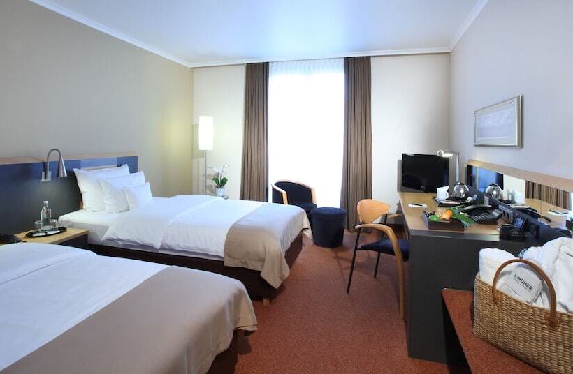 Номер Стандарт, Lindner Hotel Leverkusen Bayarena, Part Of Jdv By Hyatt