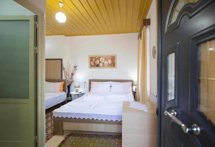 Трехместный Номер Комфорт, The Mosaic House   Shtepia Me Mozaik