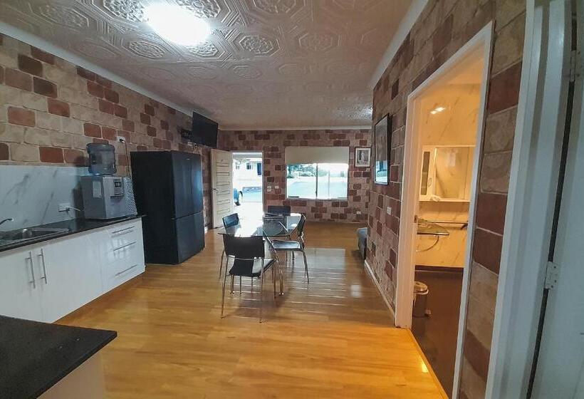 带2个卧室的公寓, Golfers Inn