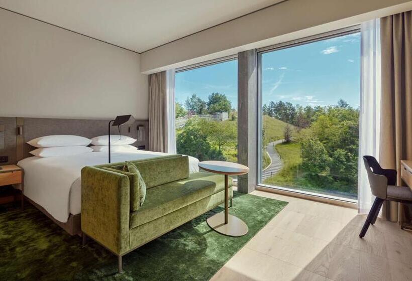 Club Room King Bed, Hyatt Regency Zurich Airport Circle