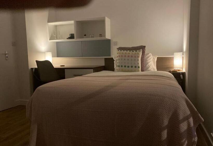 标准工作室, Ps Apartments