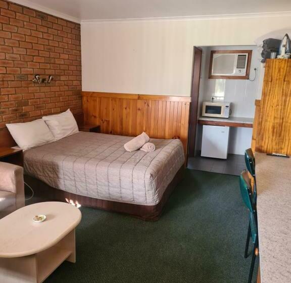 스탠다드 룸, Regency Court Motel