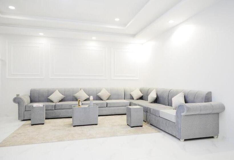 2 Bedroom Apartment with Pool, Al Khuzama Resort