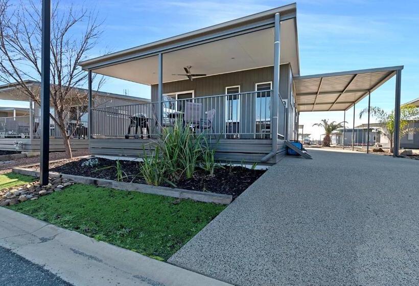 Хижина, Discovery Parks   Moama Waters