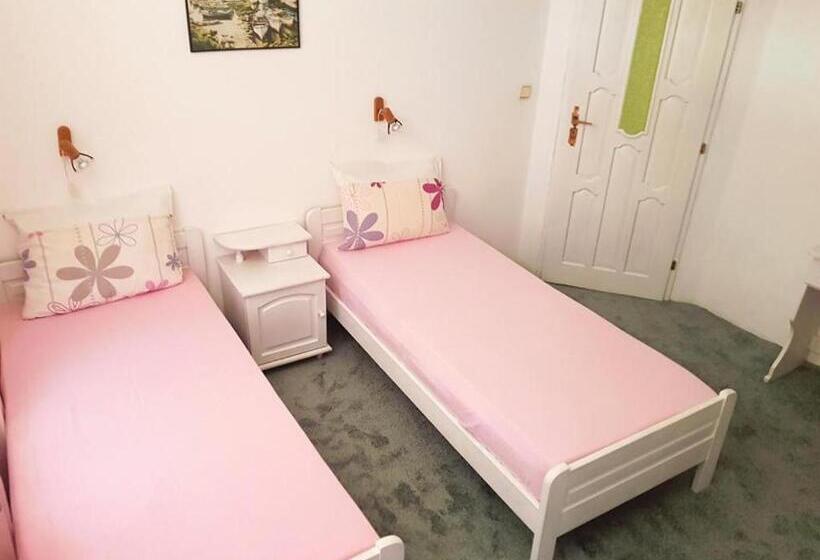 חדר סטנדרט, Guesthouse Flora