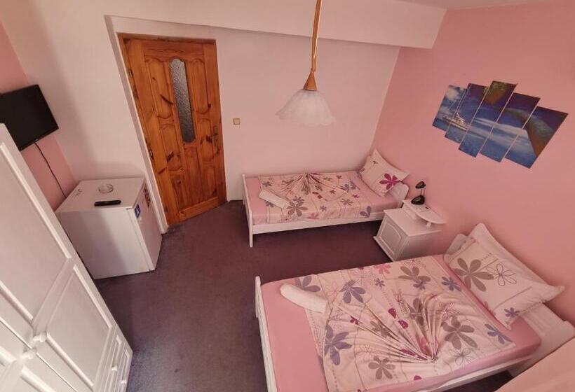 חדר סטנדרט, Guesthouse Flora