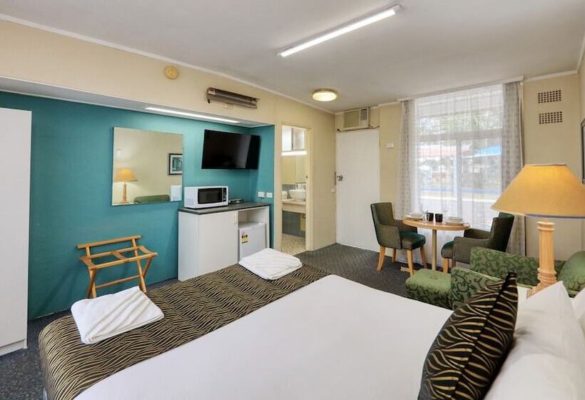 디럭스 룸, Silver Oaks Motel